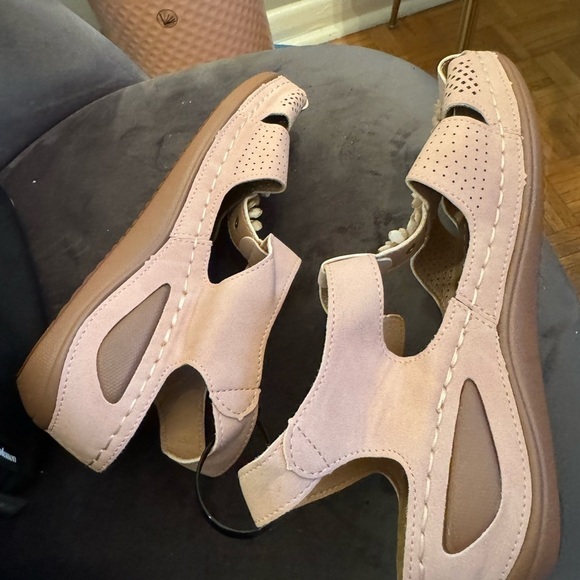 Brand new pale pink sandals EU 37 - Picture 4 of 4